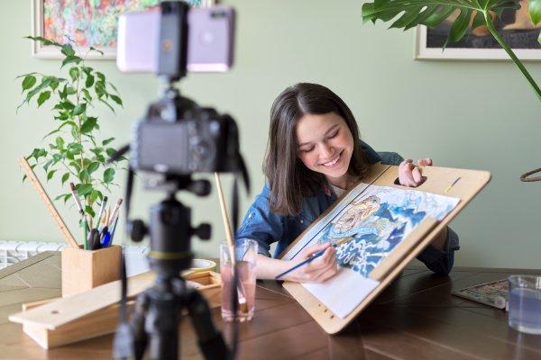 ¿Quieres crear un pequeño negocio artístico? Estos son los pasos que debes seguir