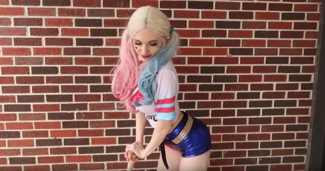 Cosplay Harley Quinn Amouranth 3