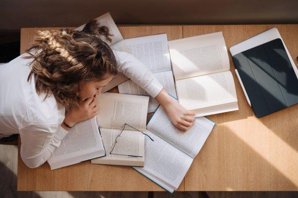 Dile adiós a los malos hábitos de estudio de tus hijos