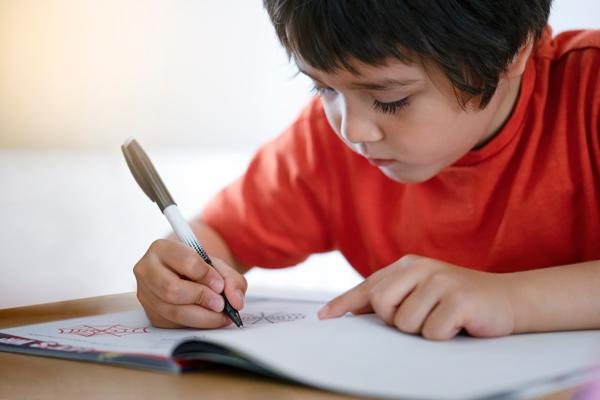 La importancia de reforzar el aprendizaje de la lectoescritura en los niños