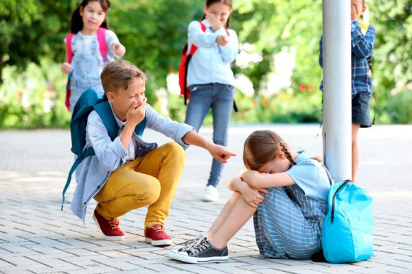 Día Internacional contra la Violencia y el Acoso Escolar ¿Cómo afecta el bullying al cerebro de los niños?