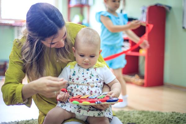 Cómo influye la estimulación temprana en el aprendizaje de los niños durante su crecimiento