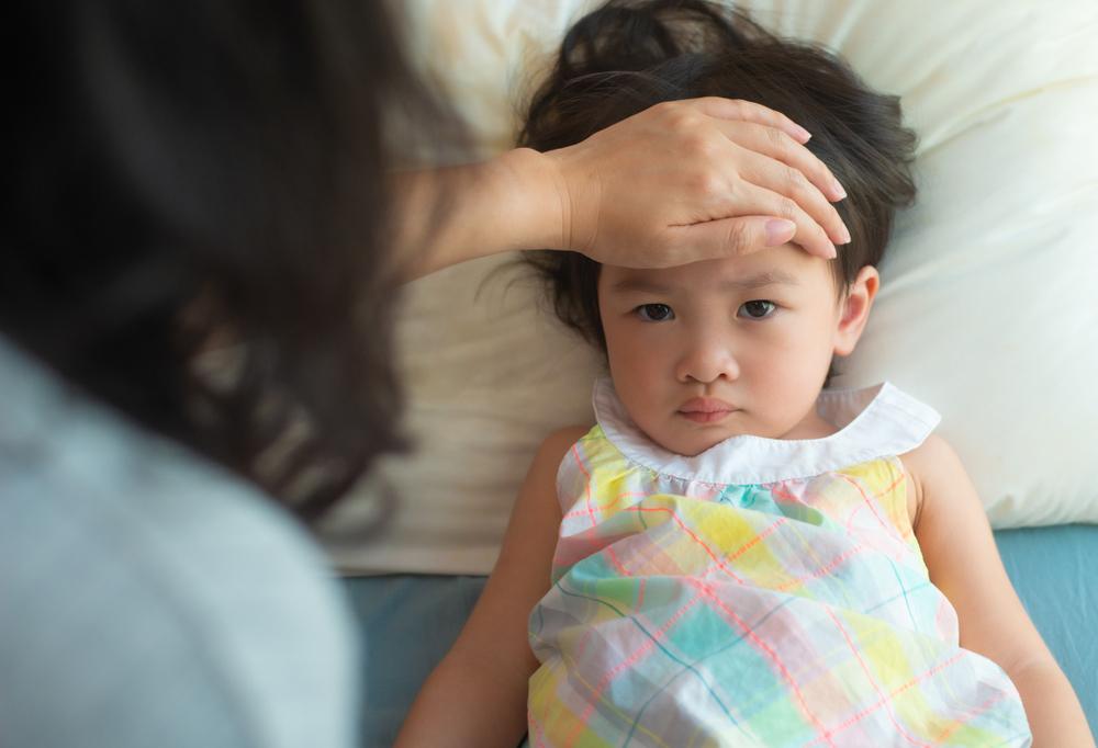 Aprende a distinguir los síntomas de alergia y de Covid-19 en niños y adultos