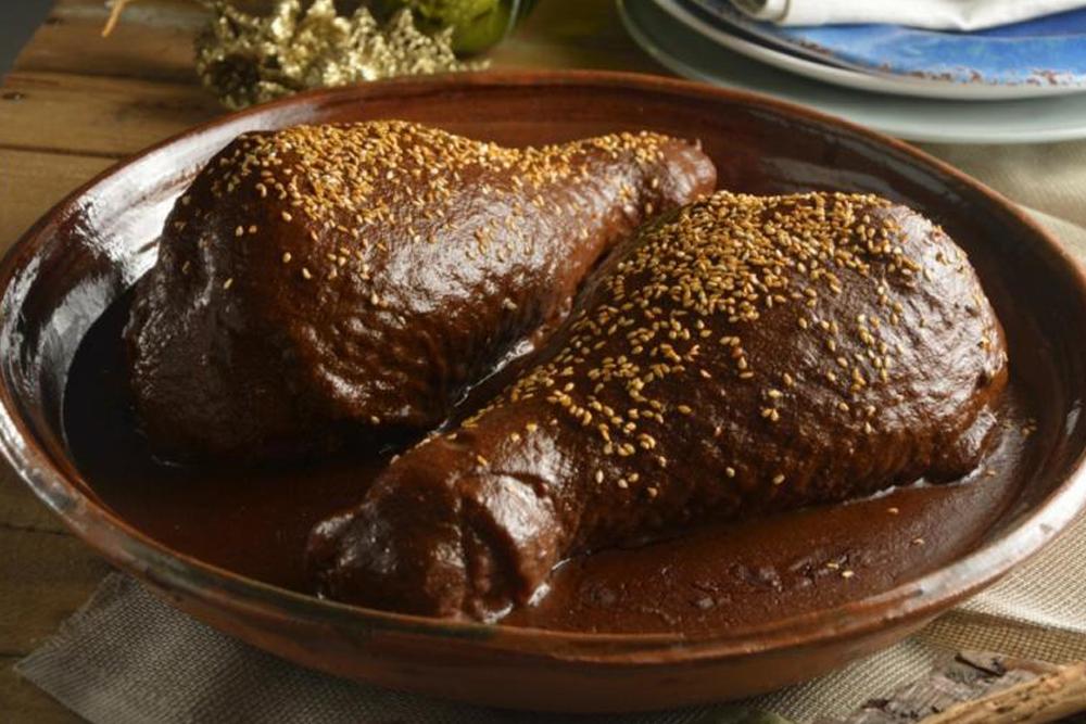 Ufff Recetas | Mole mexicano: Cómo preparar la tradicional receta paso a  paso, VIDEO