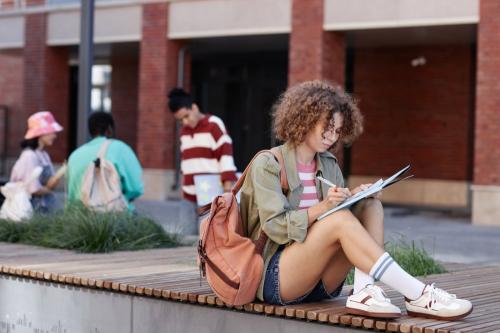 Rutinas creativas de 10 minutos para desconectarte entre clases